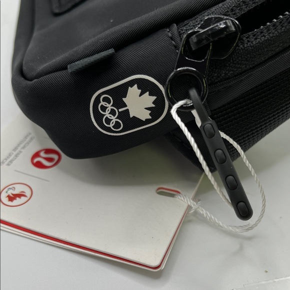 lululemon athletica Black olympics belt Bag - Picture 7 of 7